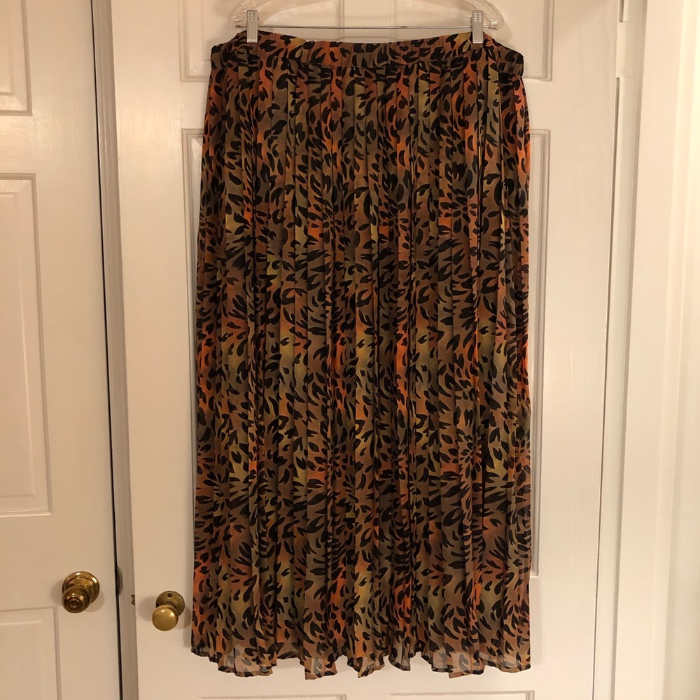 Jessica London Animal Print Pleated Skirt